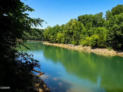 13 Shorewood Pt, Morristown, TN 37814
