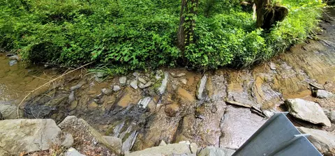 4206 Henry Town Rd, Sevierville, TN 37876