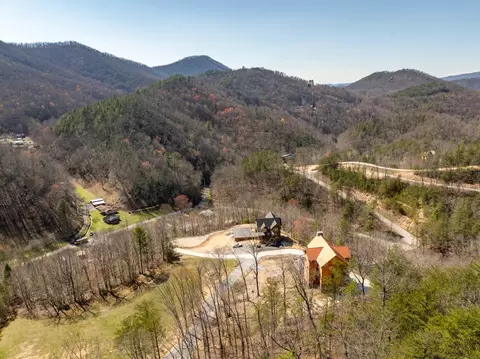 6 Wolf Hollow Way, Sevierville, TN 37862