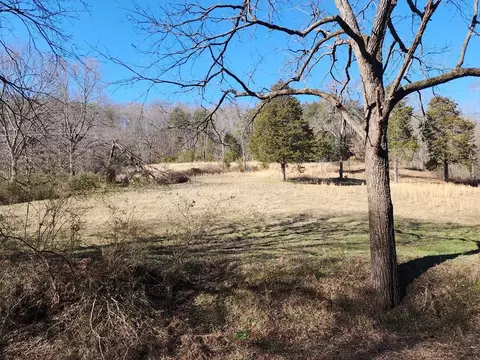2 Sellers Rd, Jefferson City, TN 37760
