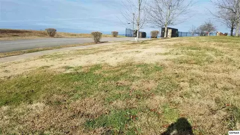 57 Lexington Park Ave, Sevierville, TN 37862