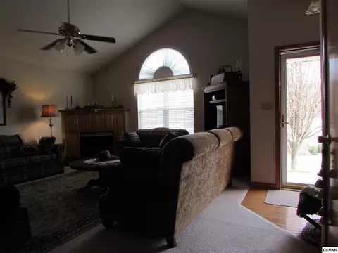 8121 W Pointe Dr, Talbott, TN 37877 photo 26