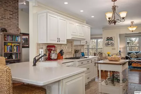 1024 Pullen Rd, Sevierville, TN 37862 photo 7