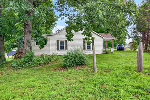 Exterior - 5904 Highway 76e E, Springfield, TN 37172 photo 19 of 21