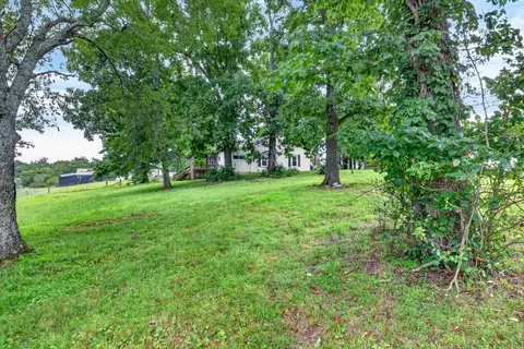 Exterior - 5904 Highway 76e E, Springfield, TN 37172 photo 17 of 21
