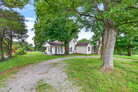 Exterior - 5904 Highway 76e E, Springfield, TN 37172 photo 2 of 21