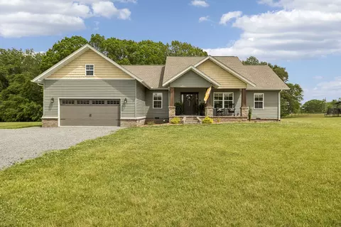 166 Coley Ct, Lafayette, TN 37083