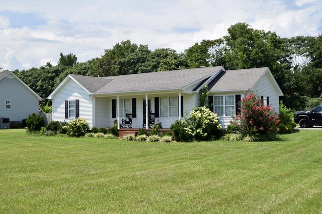 220 Joyce Cir, Lafayette, TN 37083