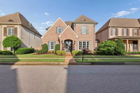 1861 Enclave Hollow Ln, Germantown, TN 38139