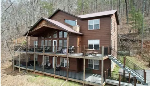 3845 Clabo Mountain Ln, Sevierville, TN 37862