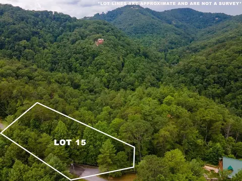 15 Clearview Rd, Sevierville, TN 37862