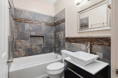 Bath - 104 Clearview Ct, Springfield, TN 37172 photo 3 of 4