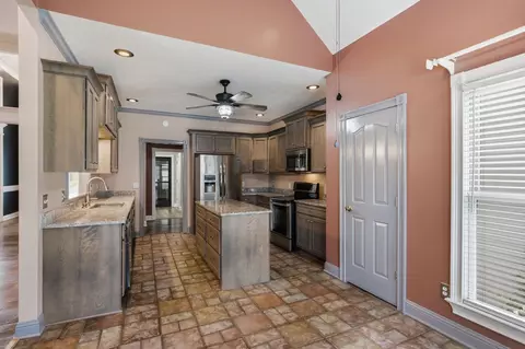 Entry Way - 104 Clearview Ct, Springfield, TN 37172 photo 2 of 6