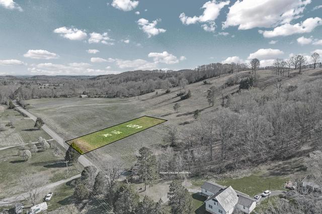 9 N Nopone Valley Rd, Decatur, TN 37322
