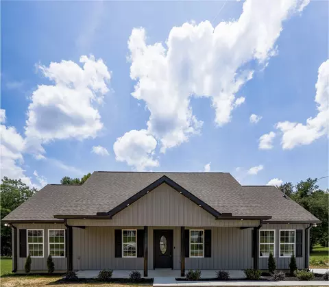 502 Hennessee Ave, Morrison, TN 37357 photo 2