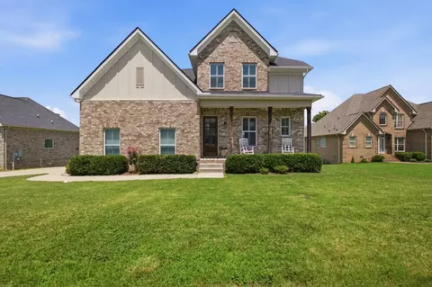 352 Ironwood Cir, Gallatin, TN 37066