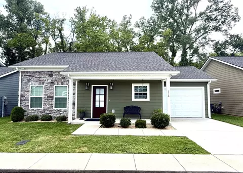 216 Nichols Dr, Woodbury, TN 37190