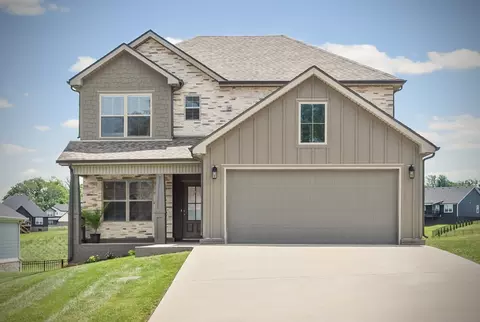 350 Frontier Dr, Clarksville, TN 37043