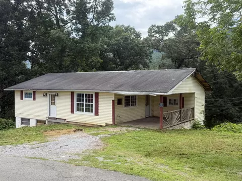 211 S Oak St, Whitwell, TN 37397