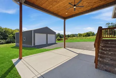Exterior - 200 Dement Rd, Normandy, TN 37360 photo 4 of 5