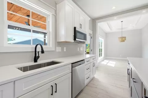 Kitchen - 200 Dement Rd, Normandy, TN 37360 photo 2 of 2
