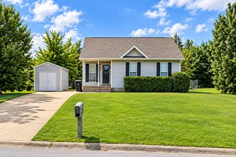 954 Winesap Rd, Clarksville, TN 37040