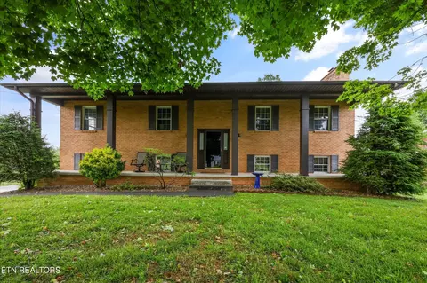 306 Swanee Dr, Maryville, TN 37804