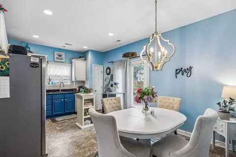 Dining - 6038 Chickadee Cir, Spring Hill, TN 37174 photo 1 of 2