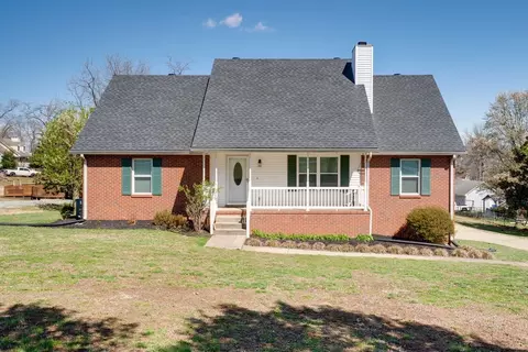 145 S Palmers Chapel Rd, White House, TN 37188