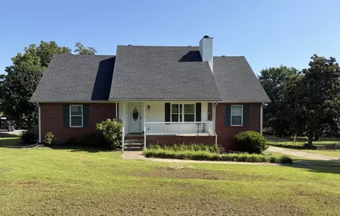 145 S Palmers Chapel Rd, White House, TN 37188