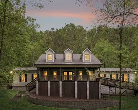 2288 N Berrys Chapel Rd, Franklin, TN 37069