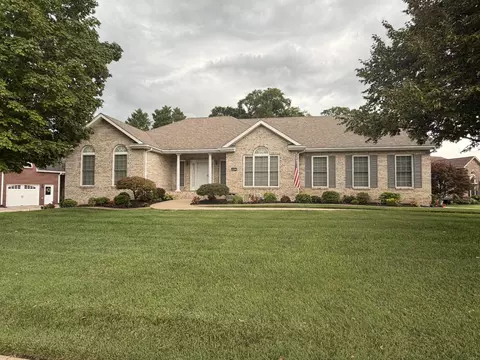 2559 Hedgerow Ln, Clarksville, TN 37043