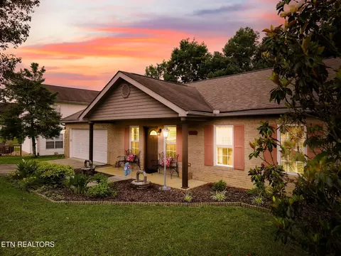 107 Newport Pt, Kingston, TN 37763