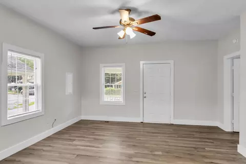 Living - 460 E State St, Murfreesboro, TN 37130 photo 3 of 3