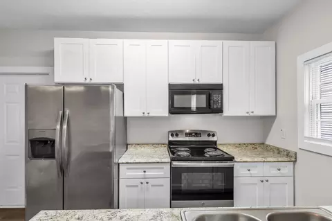 Kitchen - 460 E State St, Murfreesboro, TN 37130 photo 4 of 4