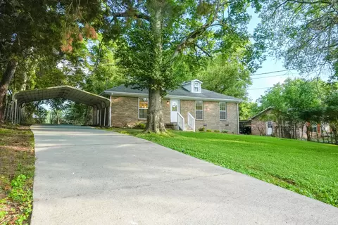 421 Malvin St, Gallatin, TN 37066