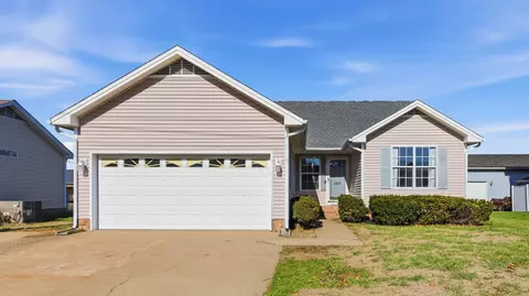 205 Sheridan Cir, Hopkinsville, KY 42240
