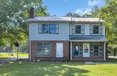101 Westlake Pl # B, Tullahoma, TN 37388