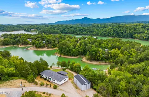115 Granny Davis Way, Dandridge, TN 37725
