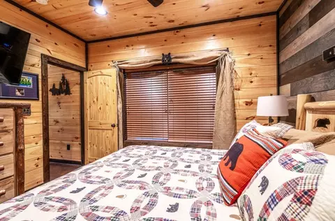 2313 Bogle Spring Loop, Sevierville, TN 37862 photo 15