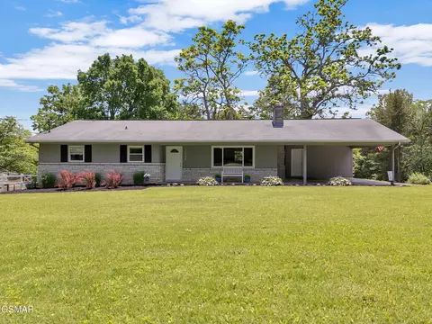 1046 Mccall Ln, Knoxville, TN 37920