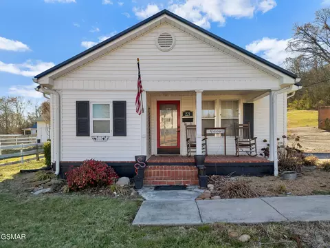 221 N Johns St, Rogersville, TN 37857