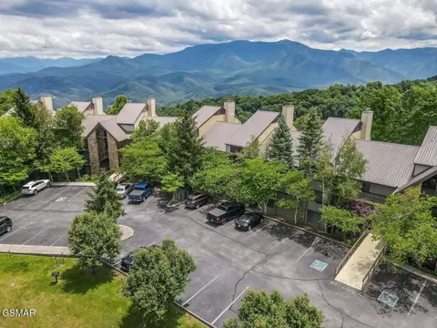 1130 Ski View Dr #212, Gatlinburg, TN 37738