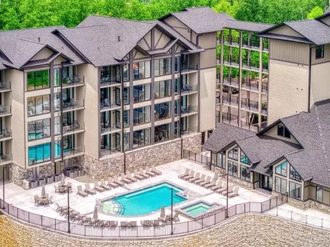 855 Campbell Lead Rd # 402, Gatlinburg, TN 37738