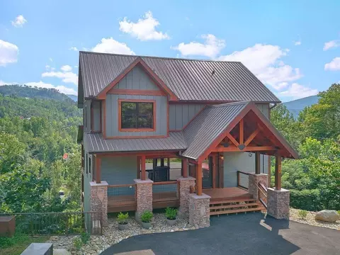 314 Raccoon Ridge Rd, Gatlinburg, TN 37738