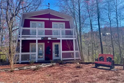 912 Cove Ln #BARNYARDSHENANIGANS, Gatlinburg, TN 37738