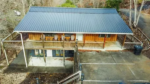 2875 Easy St, Pigeon Forge, TN 37862