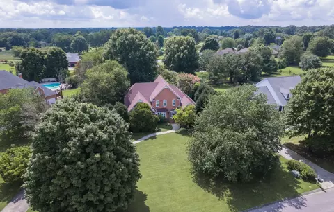 108 Fairways Blvd N, Tullahoma, TN 37388