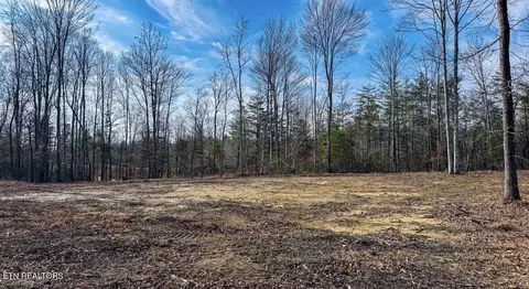 245 Old Beaty Pvt Rd, Winfield, TN 37892