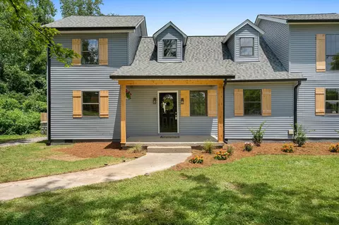 698 Chambers St, Gallatin, TN 37066